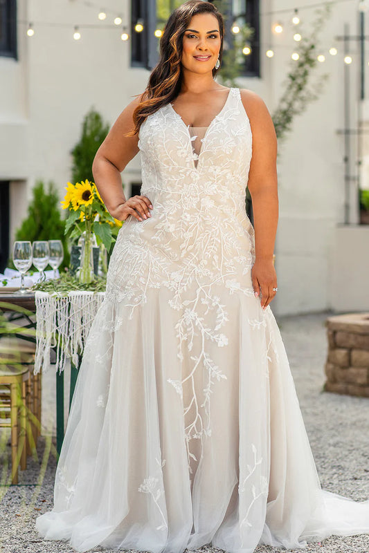 Plus size wedding dress Calypso