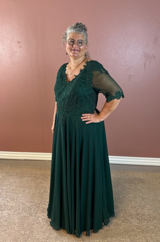 Eva grøn festkjole med ærmer 5271