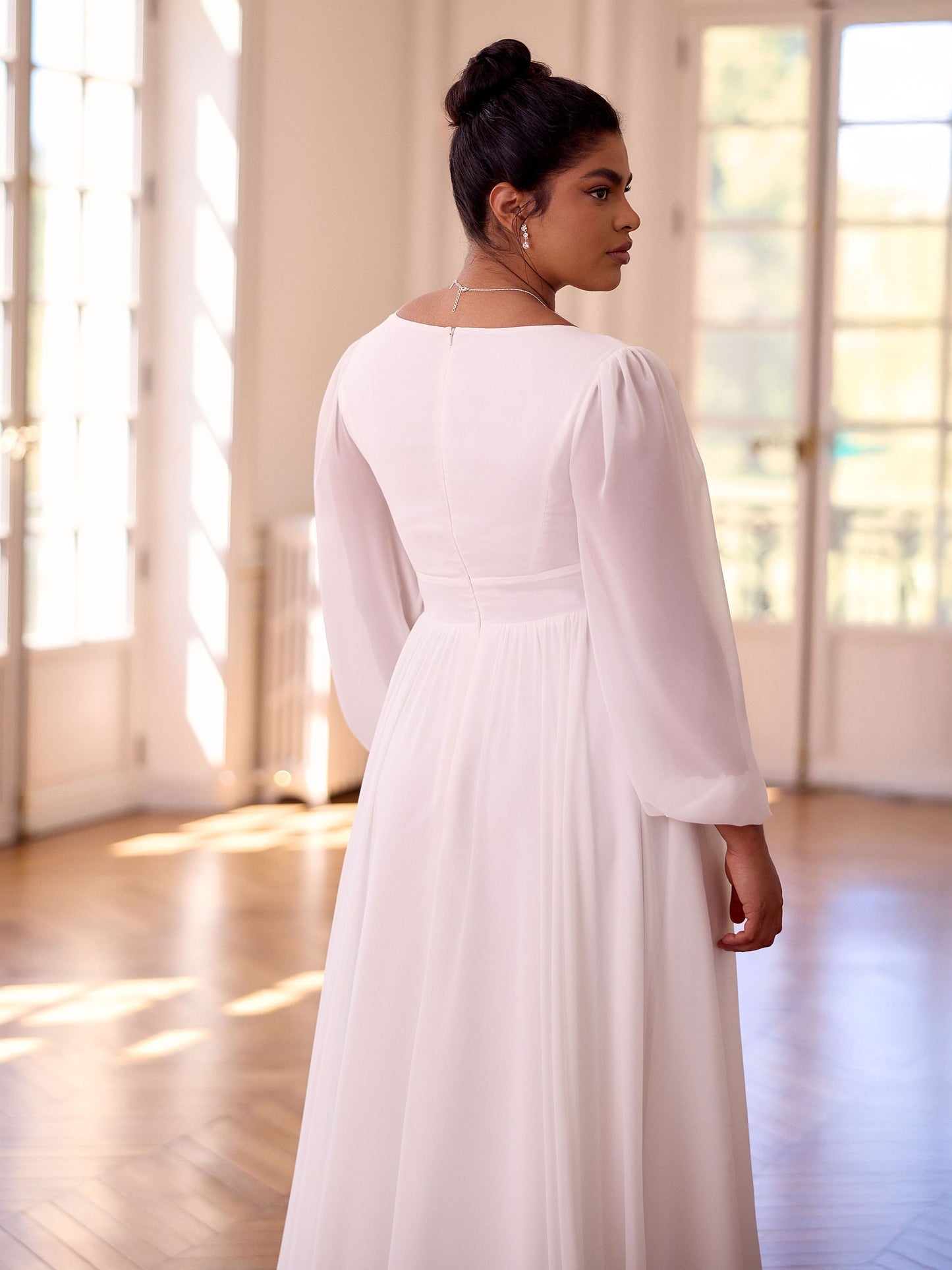 Bianco Evento Juliane Curvy