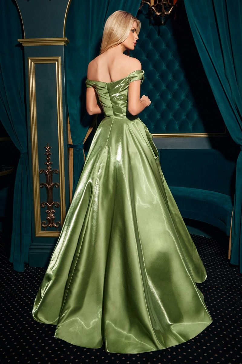 La Divine J885 ballgown i satin