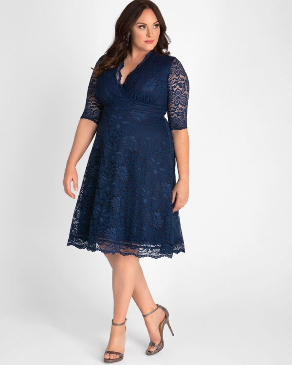Mademoiselle kort plus size kjole