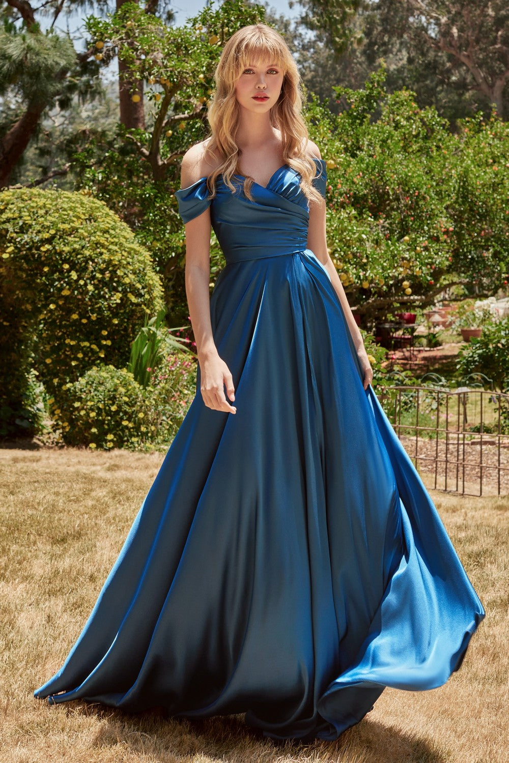 Frensh navy satin dress 7493 TP Kjoler Frensh navy satin dress 7493 TP Kjoler