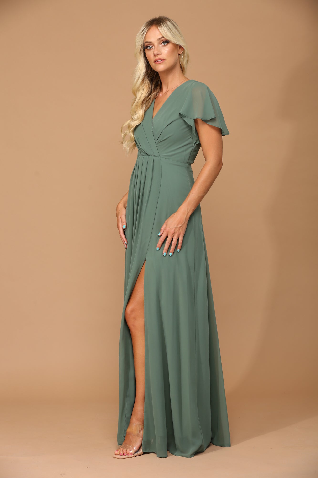 Eucalyptus colored party dress with short sleeves