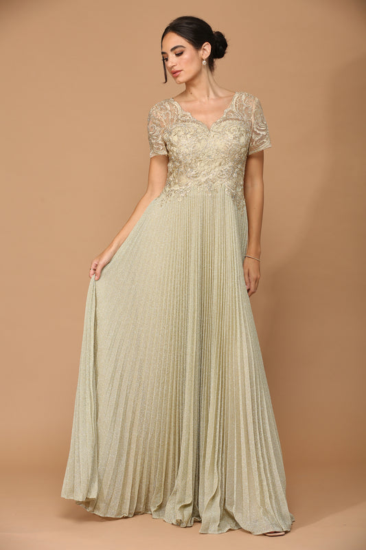 Guld selskabskjole med korte ærmer