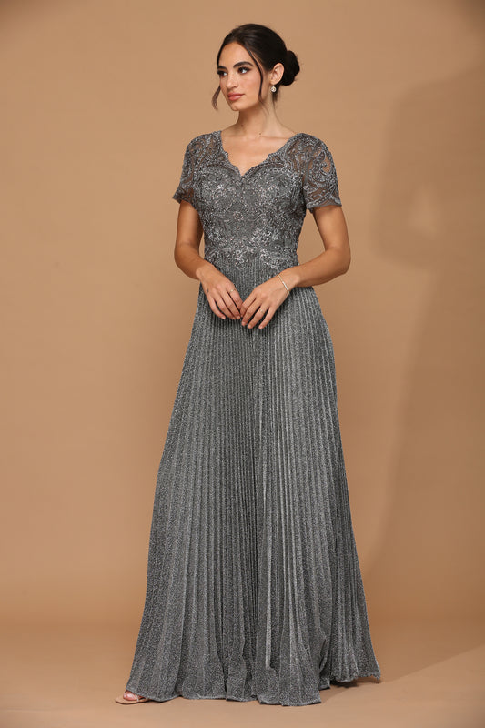 Sølvfarvet festkjole med korte ærmer 5241