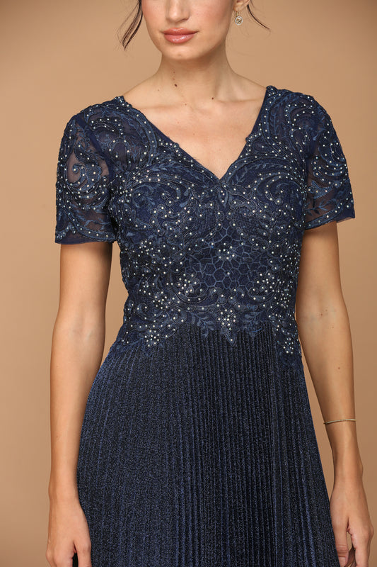 Navy metallisk kjole med plissè 5241