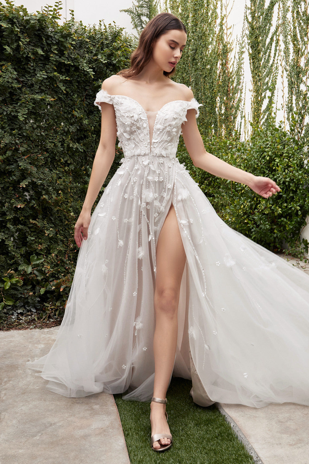 Off-shoulder Andrea & Leo wedding dress with slit – TP Kjoler