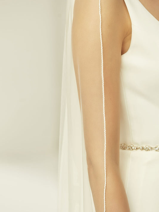 Bridal veil S402