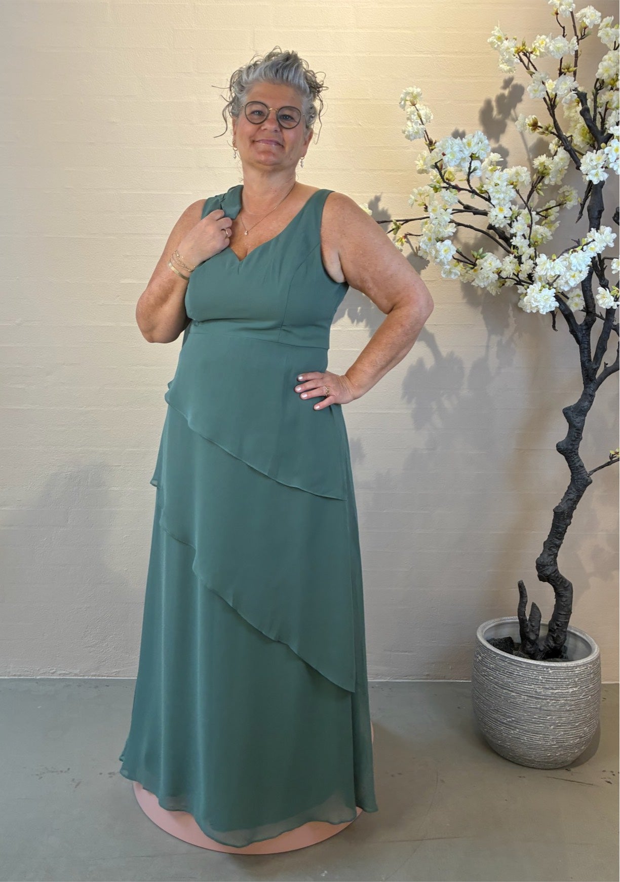 Eva festkjole med ærmer 3538