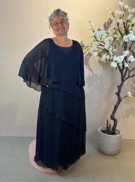 Eva festkjole med ærmer 3538