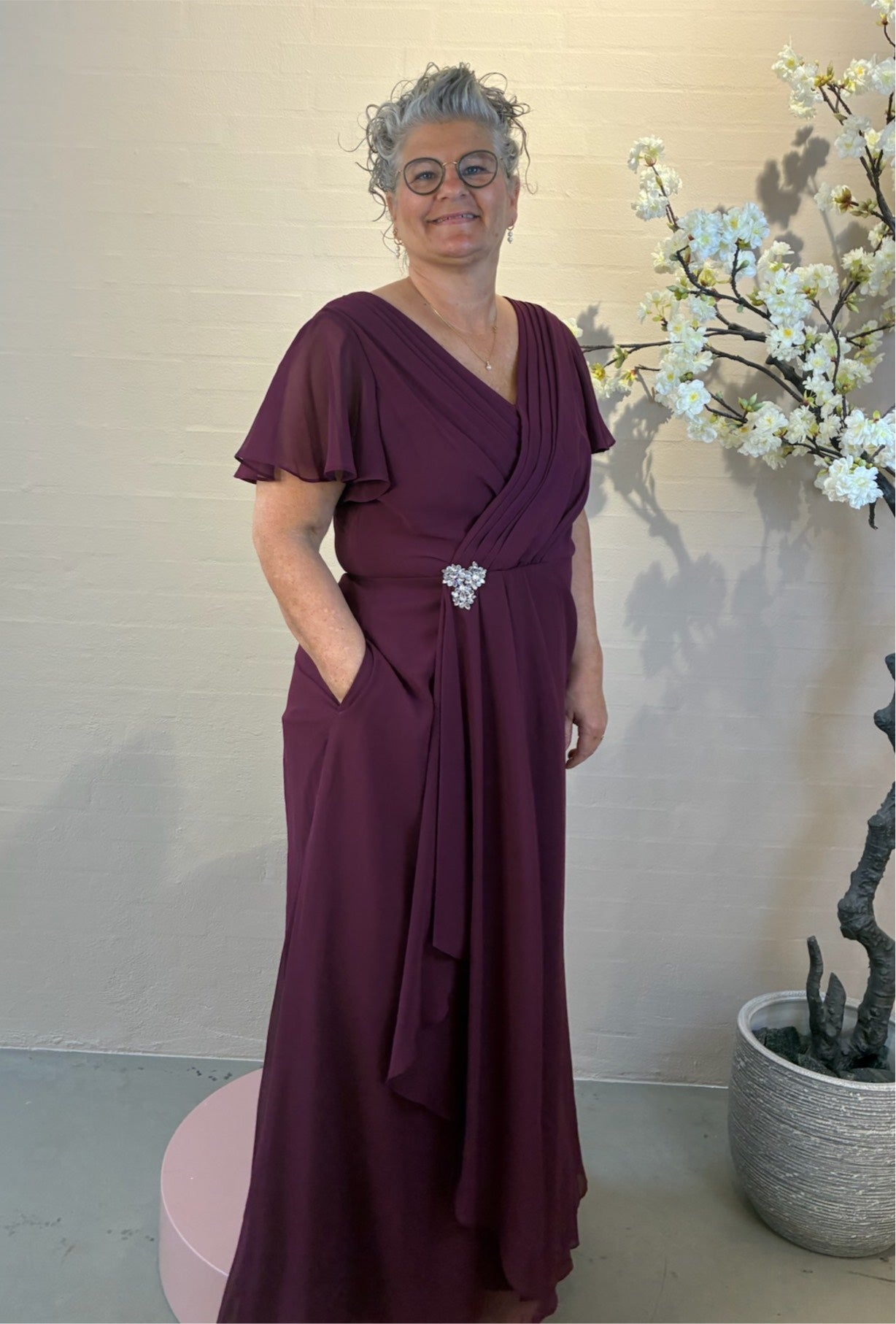 Eva festkjole med et kort ærme 3540