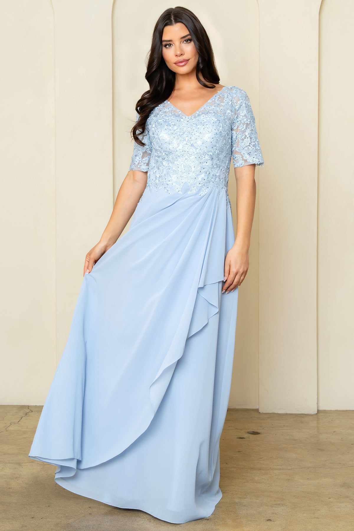 Lysblå festkjole med korte ærmer 5322