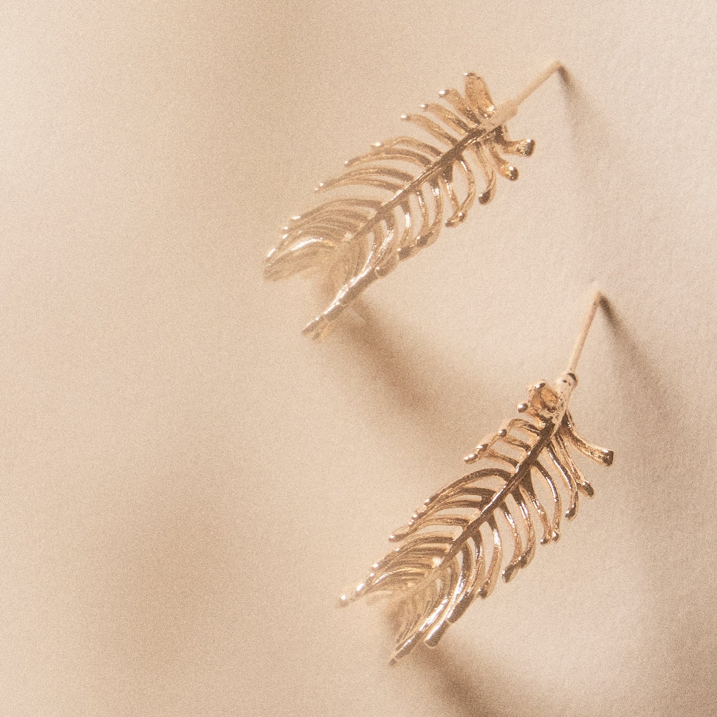 Art deco feather earrings - Gold