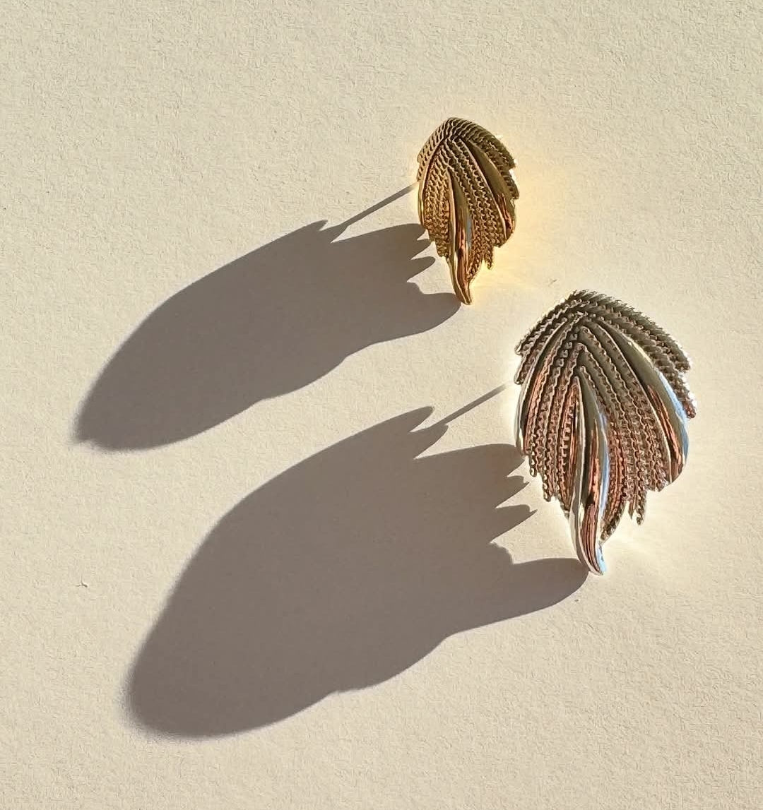 Chris leaf earrings - Gold large