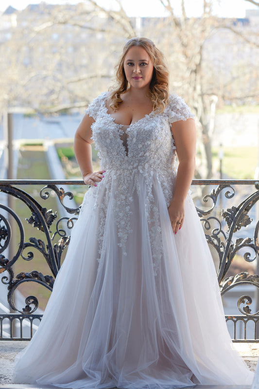 Cora curvy brudekjole