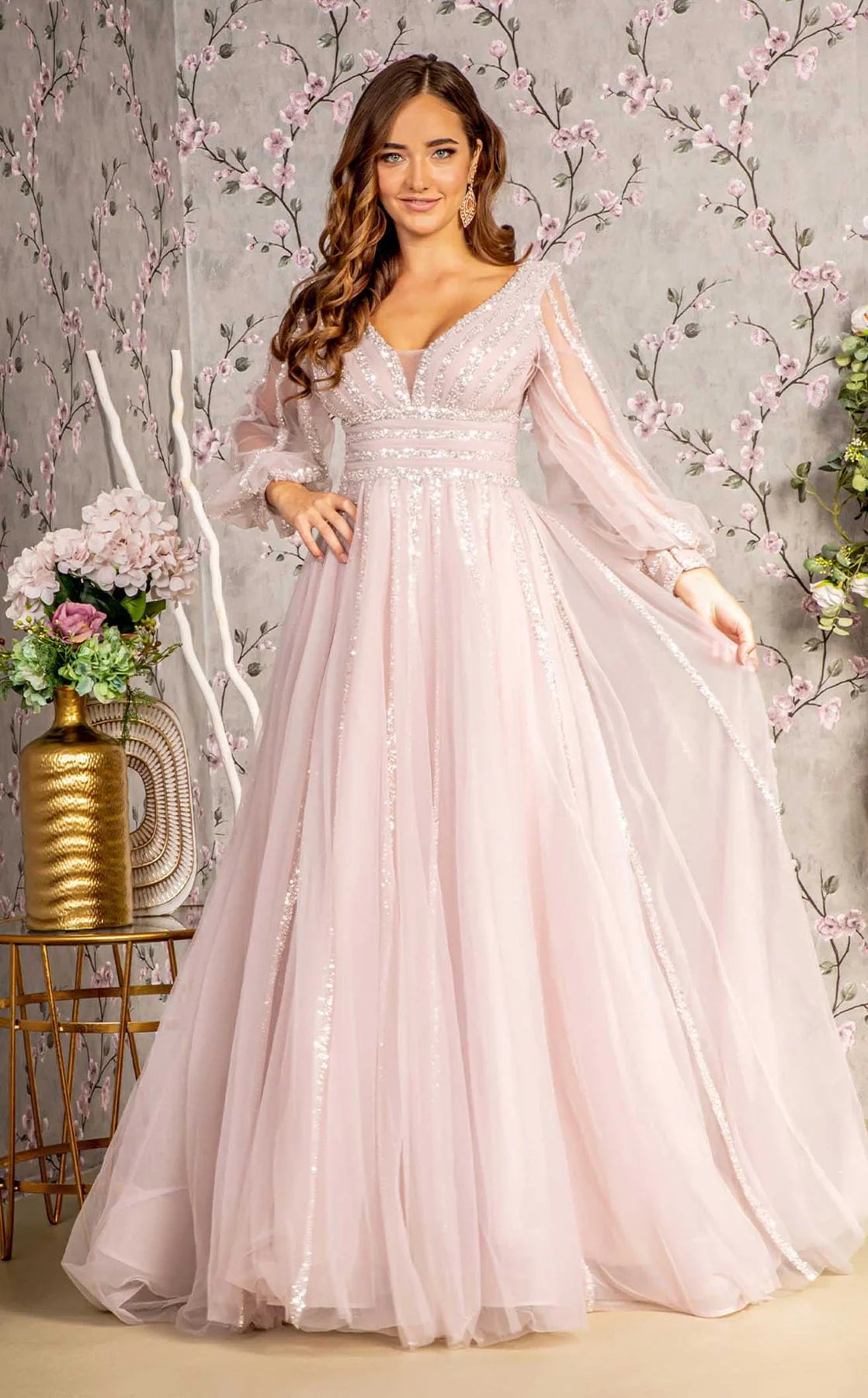 Light pink gown with sleeves online