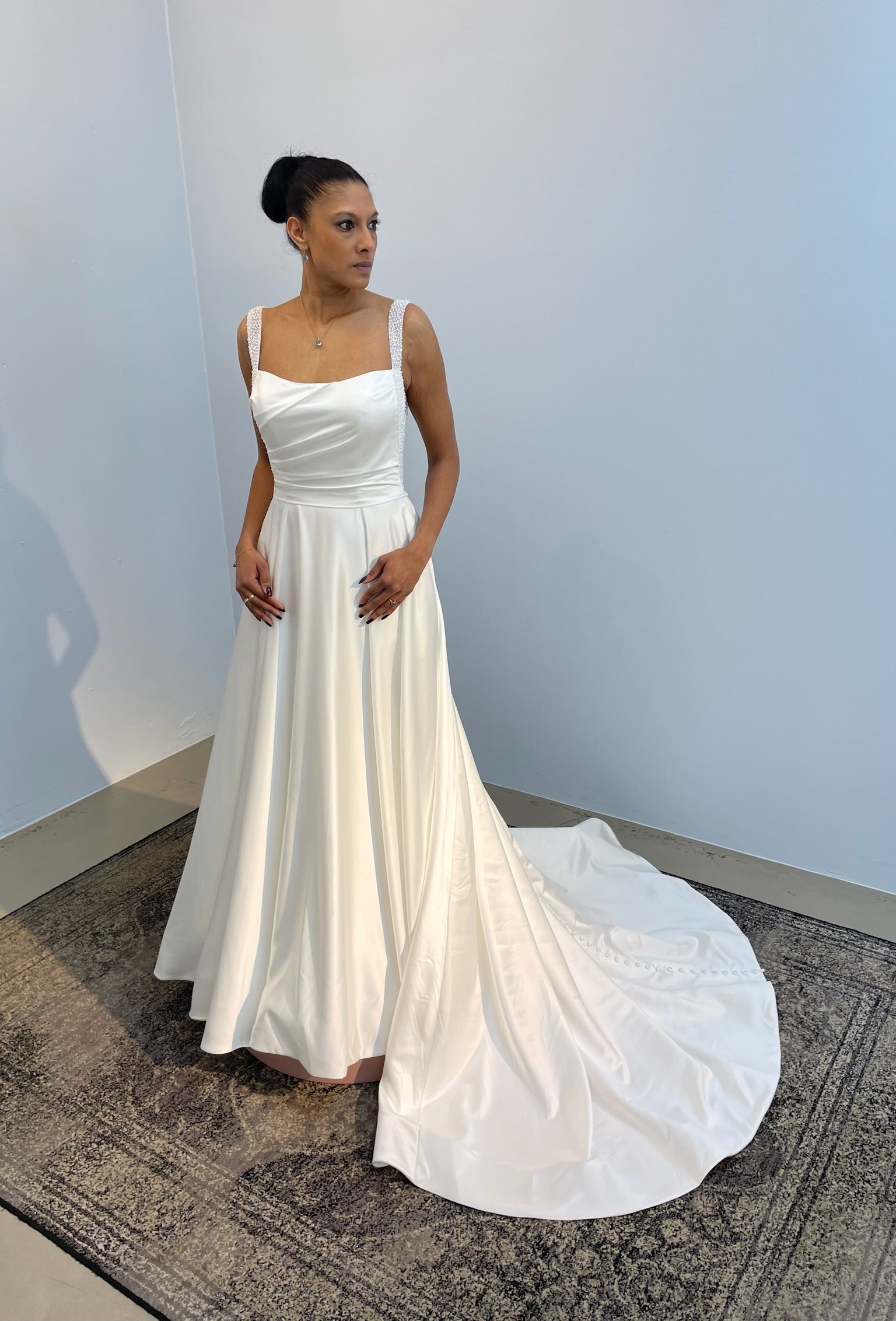 Billig Brudekjole () Billig Brudekjole