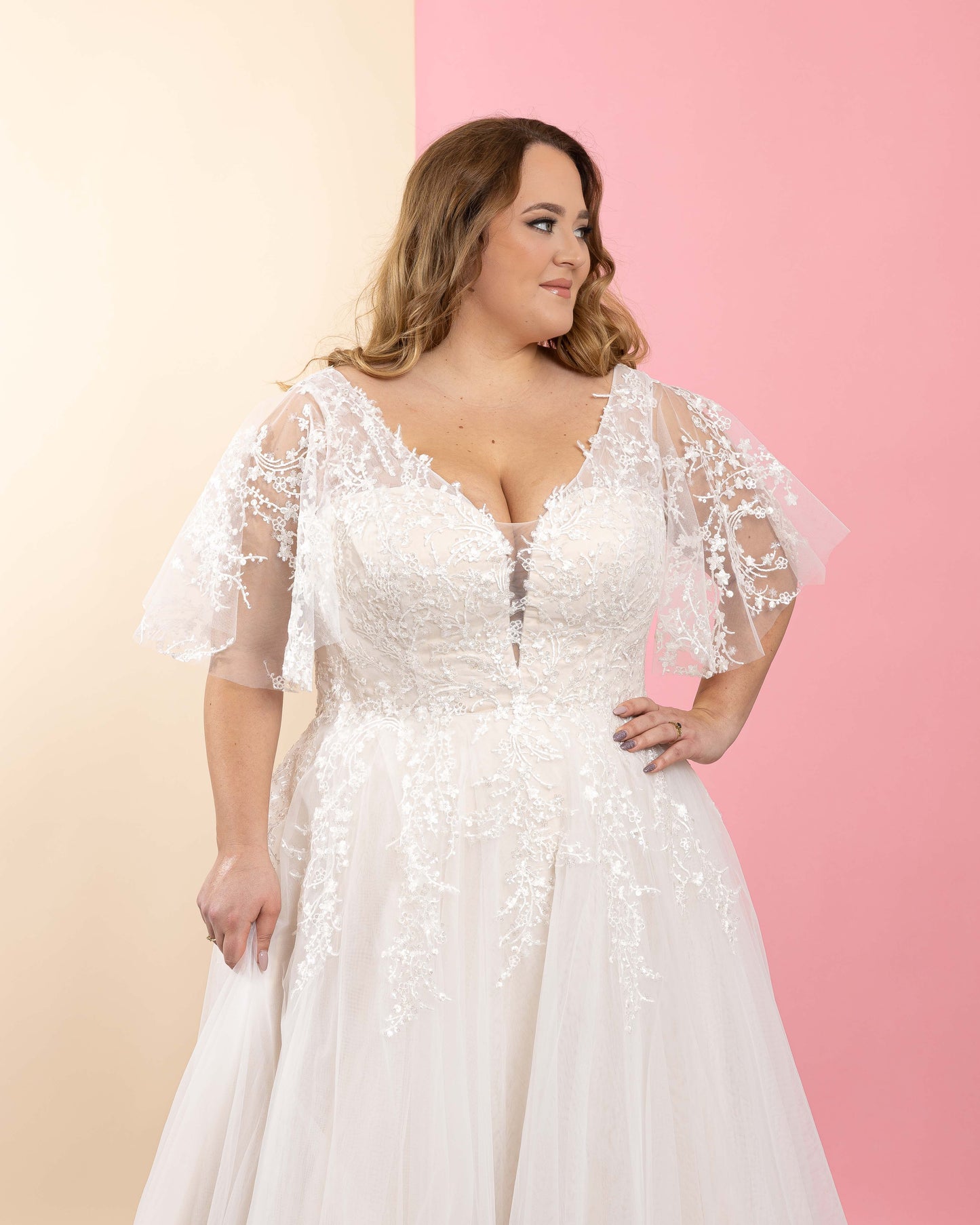 Camilla curvy brudekjole