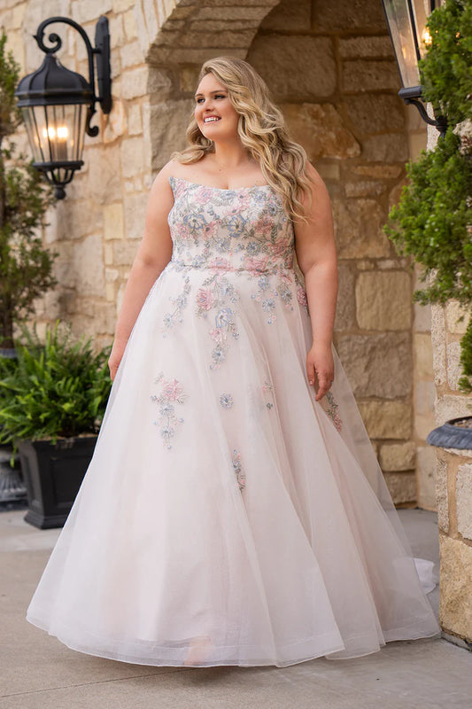 Evita curvy brudekjole