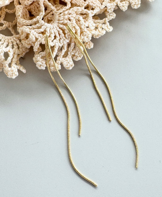 String earrings - Gold