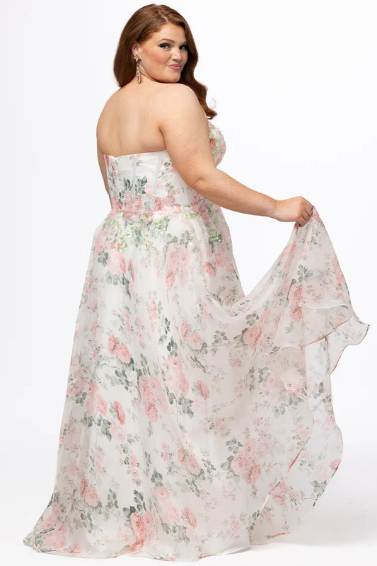 Blomstret curvy brudekjole