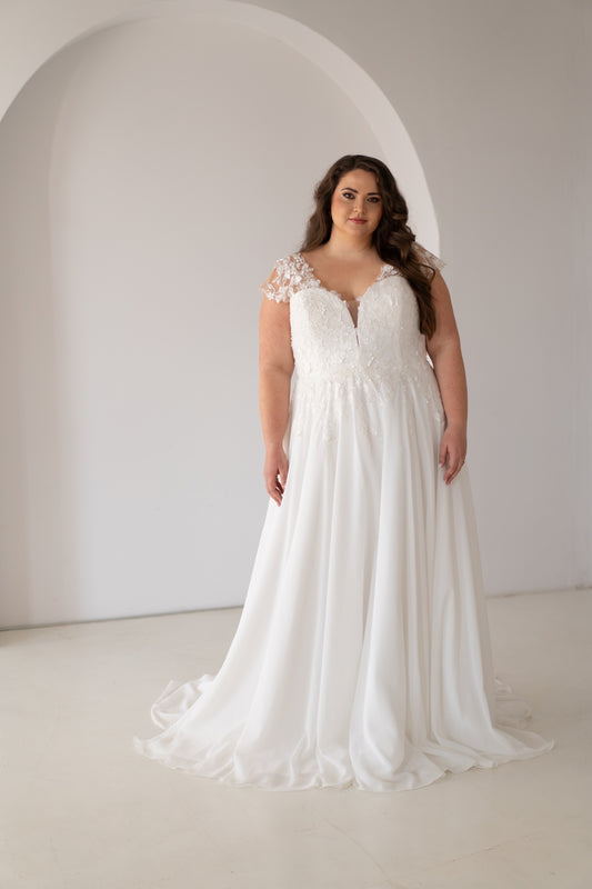 Violet curvu brudekjole