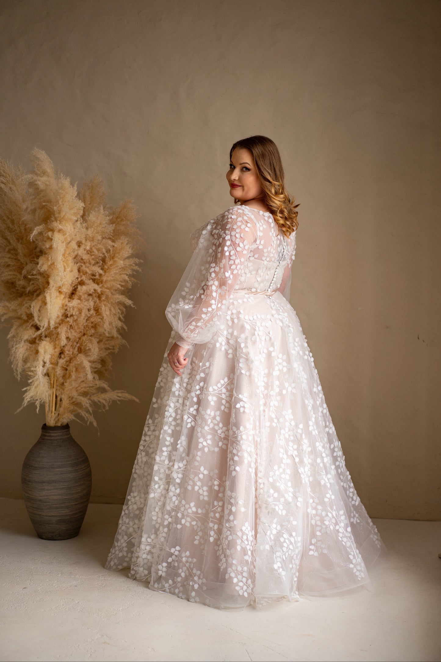 Zara curvu brudekjole