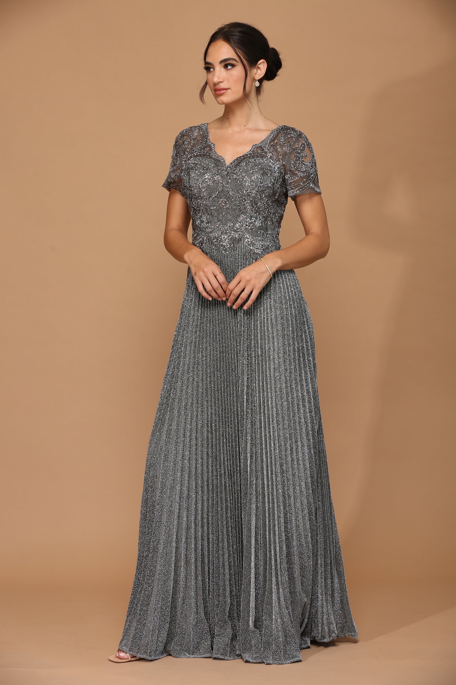 Silver colored party dress with short sleeves